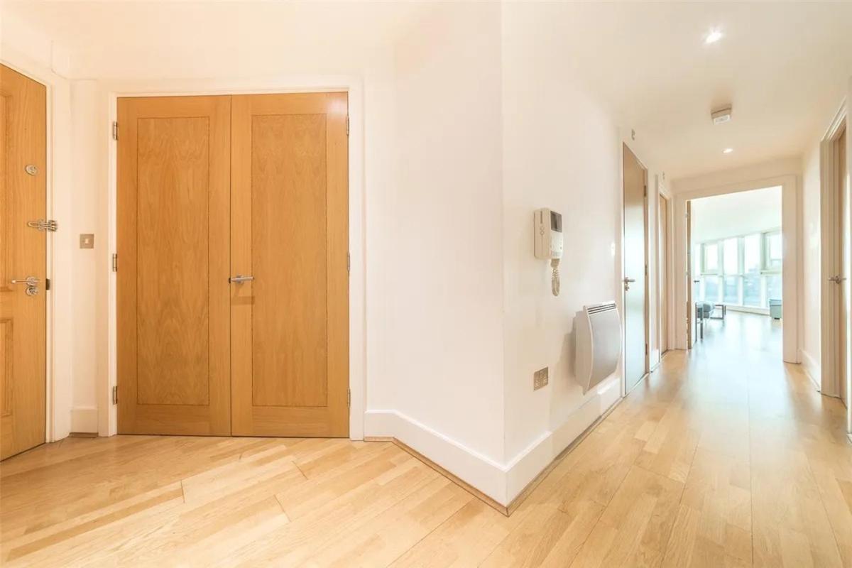Appartement Panoramic Riverside Facing - 2 Bed - 2 Bath - 2 Balconies - In Nine Elms Londres